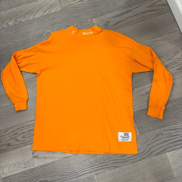 NFL Pro Line Bucs Tampa Bay Buccaneers Mock Turtleneck X-Large Orange