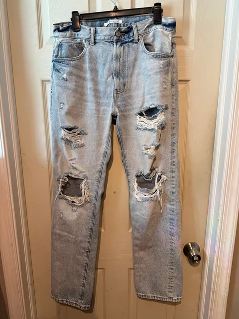 PacSun Baggy Jeans 32x32 Light Wash Distressed Denim