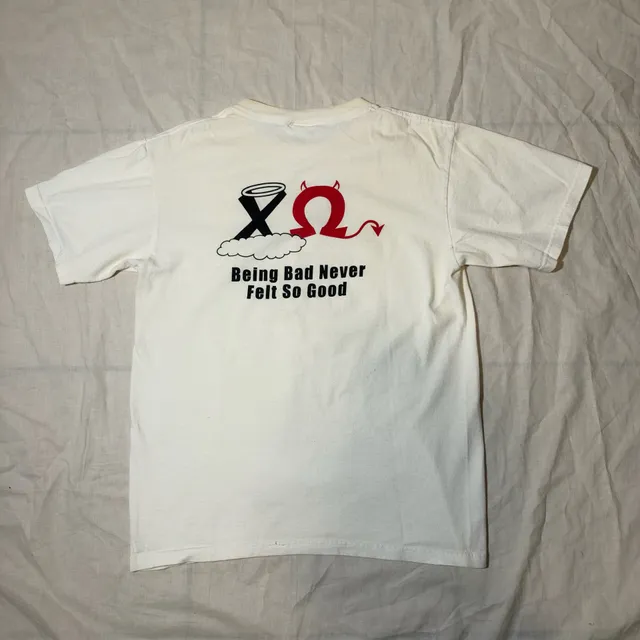 Vintage Chi Omega Being Bad Never Felt So Good Graphic T-Shirt White Size S