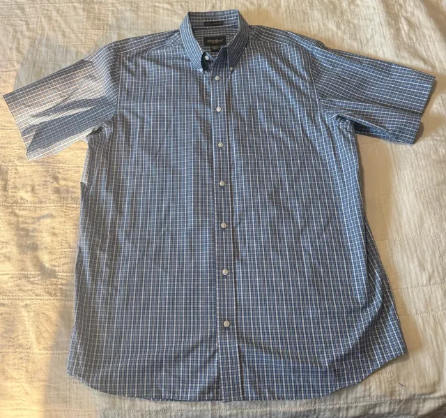 Eddie Bauer Plaid Short Sleeve Shirt Size XL Blue Button Down
