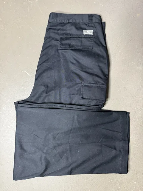 Southpole Cargo Pants Size 38x34 Black