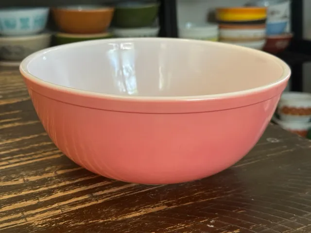 Pyrex Mixing Bowl Pink