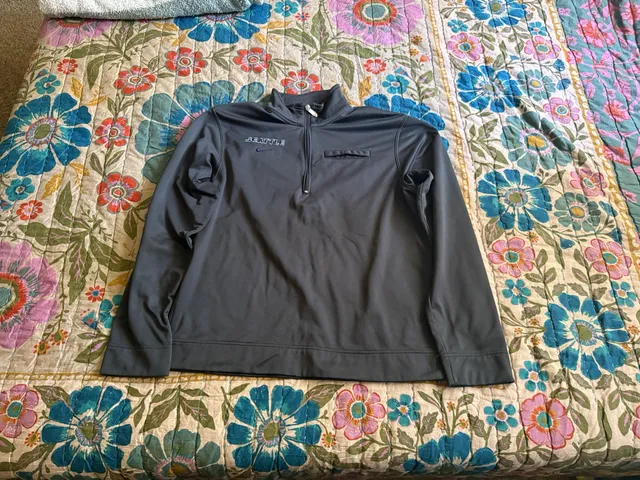 Vintage Nike Dri-Fit Seattle Long Sleeve Gray Pullover 1/4 Zip ...