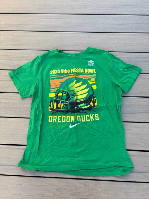 Nike Oregon Ducks 2024 Vrbo Fiesta Bowl T-Shirt Size L Green