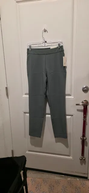 A New Day Pull-On Pants Size 4 Green