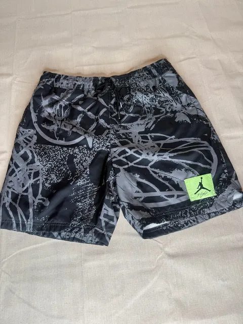 Jordan Men’s  Shorts Size M Black Gray Basketball Net Print CZ4749-010