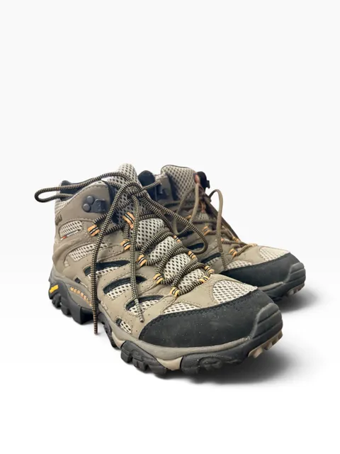 Merrell Men’s Moab Ventilator Hiking Boots