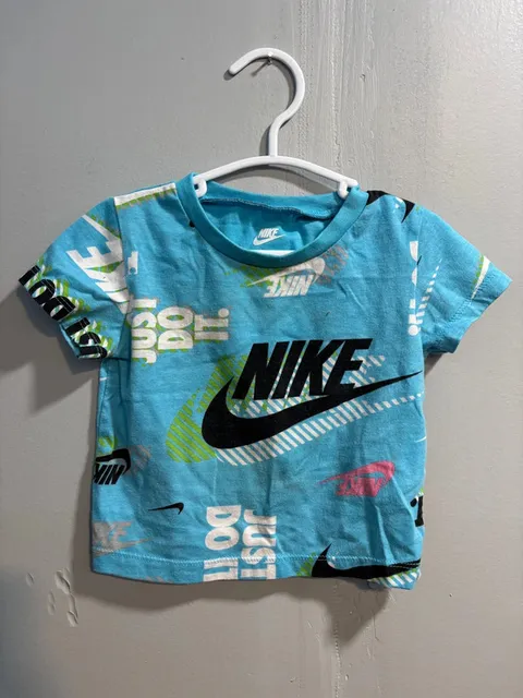 Nike T-Shirt 12m