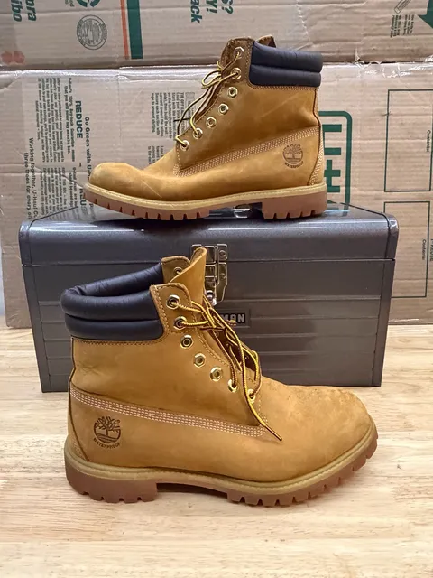 Timberland 6-Inch Premium Waterproof Boot Size 10M Wheat Leather