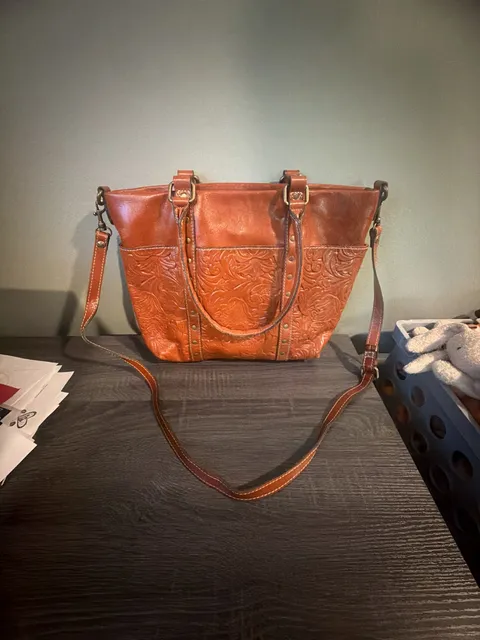 Patricia Nash Benvenuto Tooled Leather Shoulder Bag Tote Brown