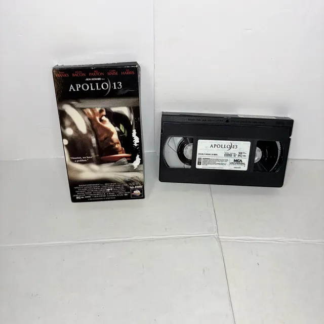Universal Studios Apollo 13 VHS Tape 1995 Tom Hanks Movie