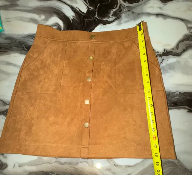 Century 21 Faux Suede Skirt Size L Brown Button Front Mini Pocket