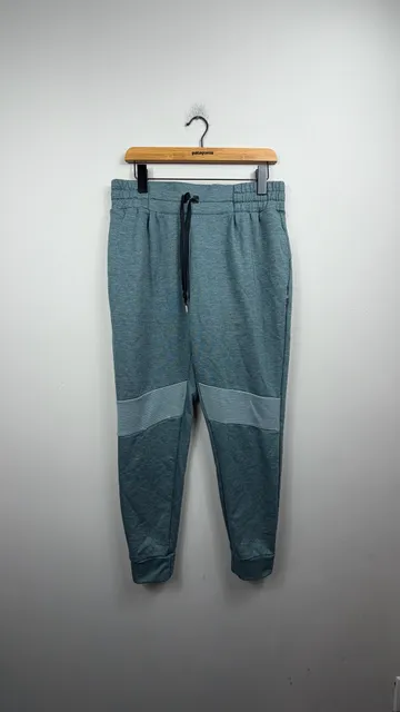 On Running Sweat Pants Size L Green