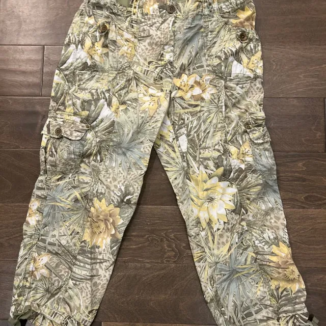 Chico's Brigitte Slim Ankle Palm-Print Pants