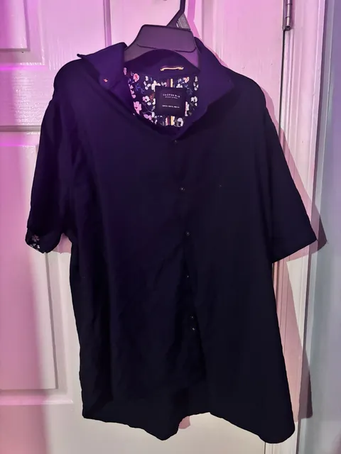 Cactus Man Short Sleeve Button-Down Shirt Size XL Black Floral
