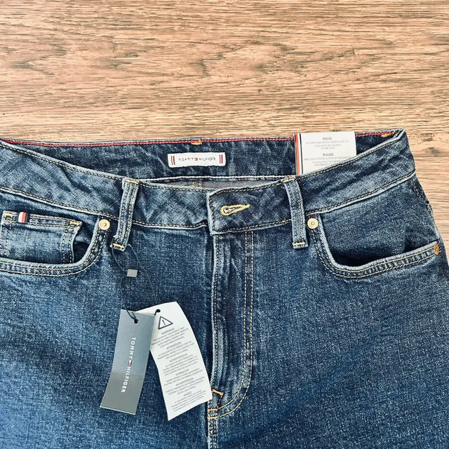Tommy Hilfiger Cropped Wide Leg Jeans Size 6 Blue Denim High Rise