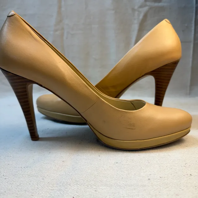 Nine West Nude Platform Pumps Stilettos Heels