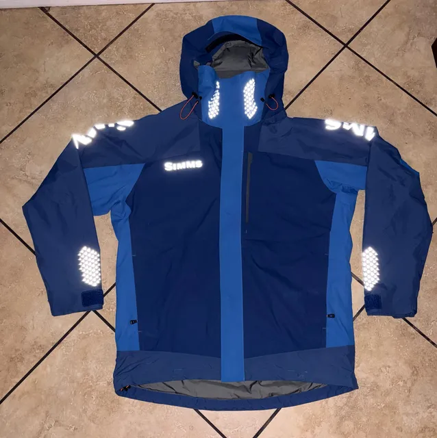 Simms Challenger Jacket Size L Blue Fishing Rain Coat