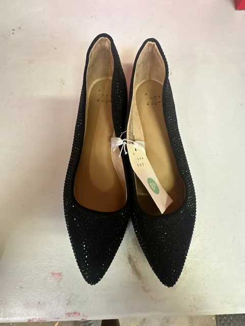 A New Day Pointed Toe Ballet Flat Size 8.5 Black Rhinestone Embellished