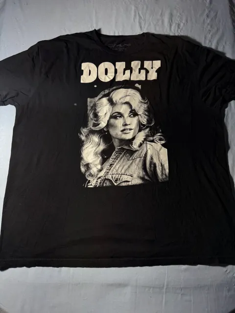Dolly Parton Graphic T-Shirt Black