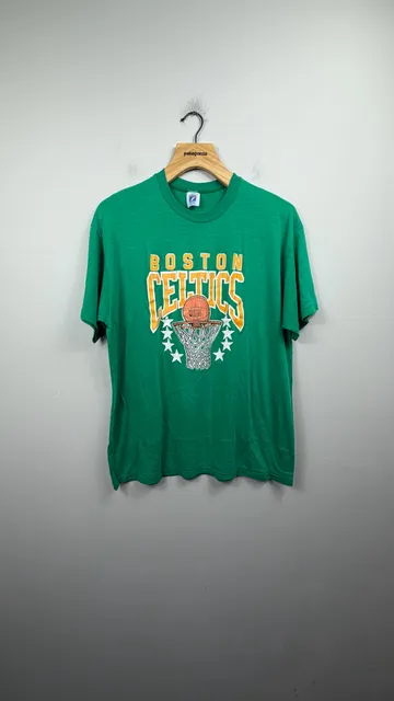 Vintage Logo 7 Boston Celtics T-Shirt Size XL (46-48) Green NBA Basketball