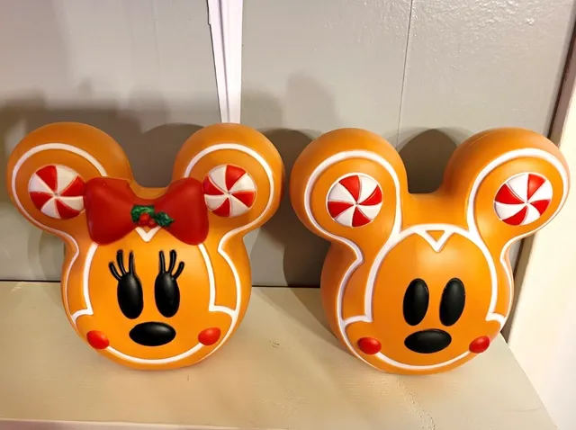 Disney Mickey And Minnie Mouse Gingerbread Decor Set