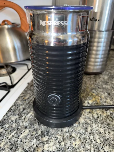 Nespresso Aeroccino 3 Electric Milk Frother Black