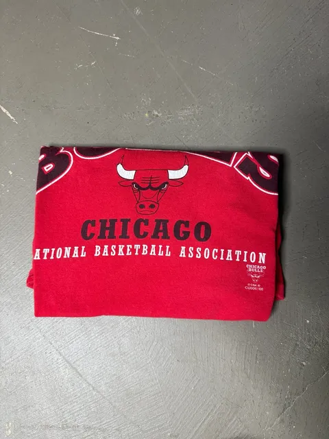 CSA Chicago Bulls T-Shirt Size L Red Graphic Tee
