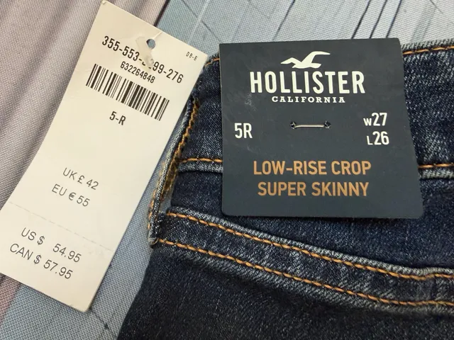 Hollister Low-Rise Crop Super Skinny Jeans Size 5R W27 L26