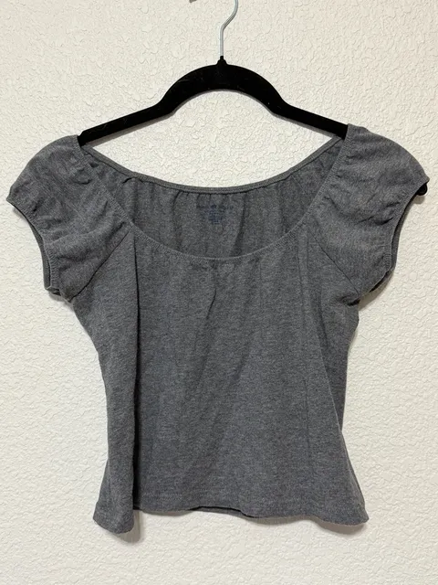 Brandy Melville Scoop Neck Cap Sleeve Top Grey