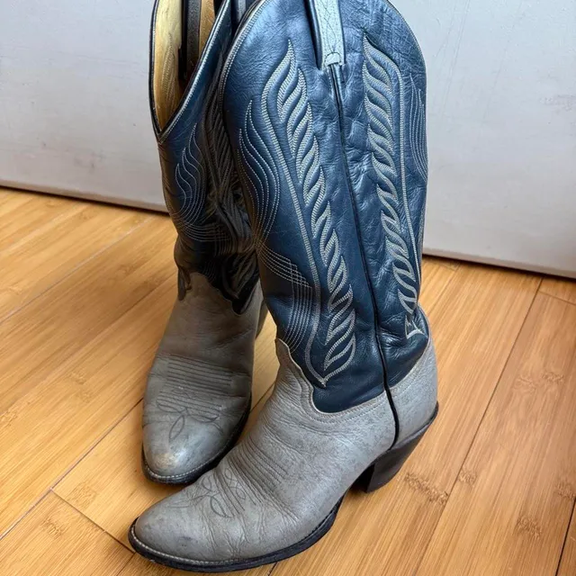 Tony Lama Vintage Western Cowboy Boots Gray Blue Leather