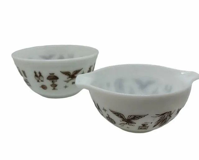 Pyrex Early American Cinderella Bowl Set 2 Pcs
