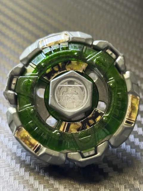 Beyblade BB-106 Fang Leone 130W2D Authentic Takara Tomy Metal Fight