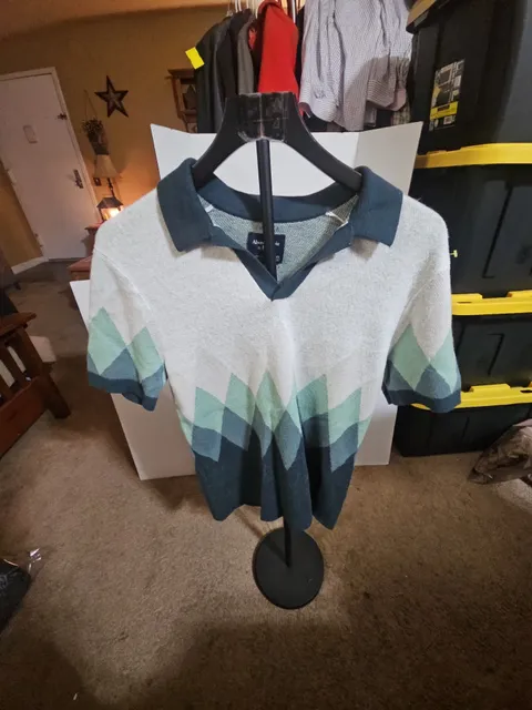 Abercrombie & Fitch Polo Shirt Size XS Green Knit Argyle Sweater