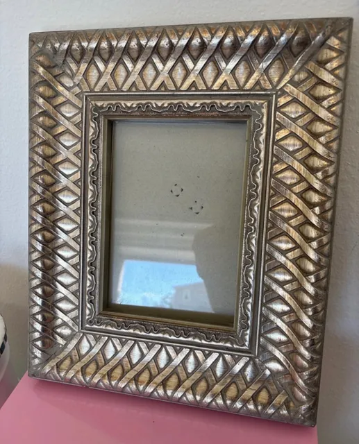 Vintage style Ornate Silver Picture Frame fits 5x7 