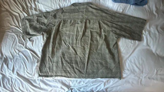 Columbia Short Sleeve Button Up Shirt Gray Plaid