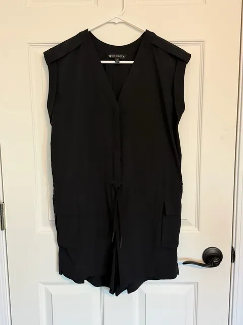 Athleta Romper Size 2 Black V-Neck