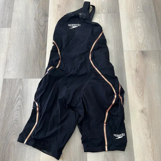 Speedo LZR Racer X Kneeskin Size 28 Black Rose Gold Swimsuit