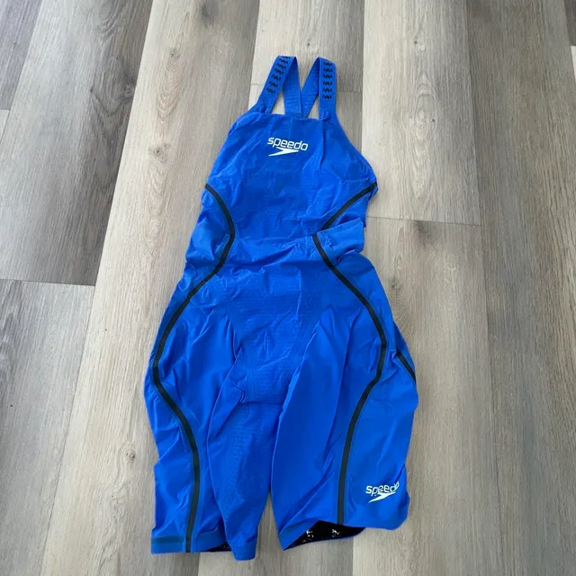 Speedo Fastskin LZR Pure Valor Kneeskin Size 25 Blue