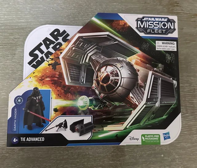 Star Wars Mission Fleet Tie fighter featuring Darth Vader 