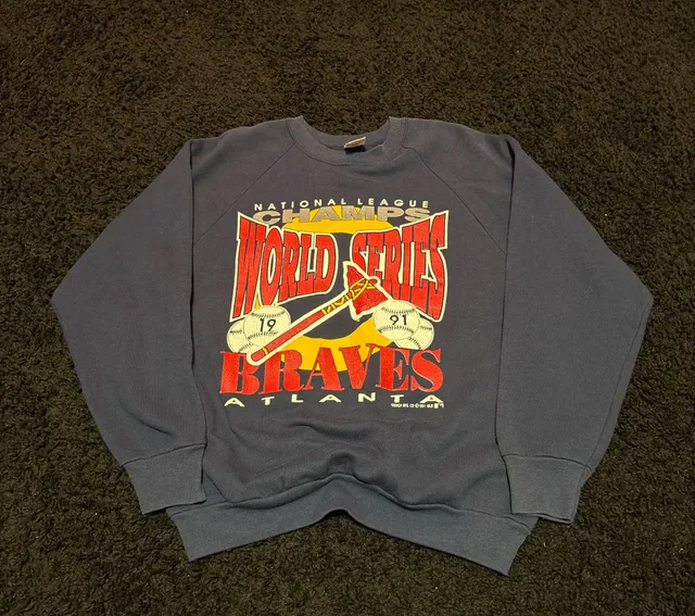 Vintage 1991 Atlanta Braves World Series Graphic Crewneck Pullover 90s
Navy Blue
Size Mens XL🕶️
Measurements are listed 👓
Send offers📲📲
#Vintage #90s #Worldseries #AtlantaBraves #MLB