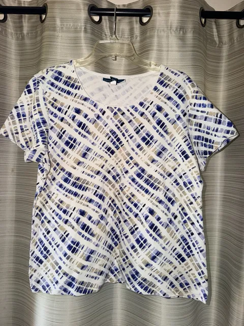 Karen Scott Short Sleeve Top Blue White Pattern