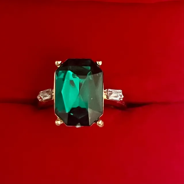 Gold-Tone Emerald Cut Baguette Green Crystal Cocktail Ring Size 6