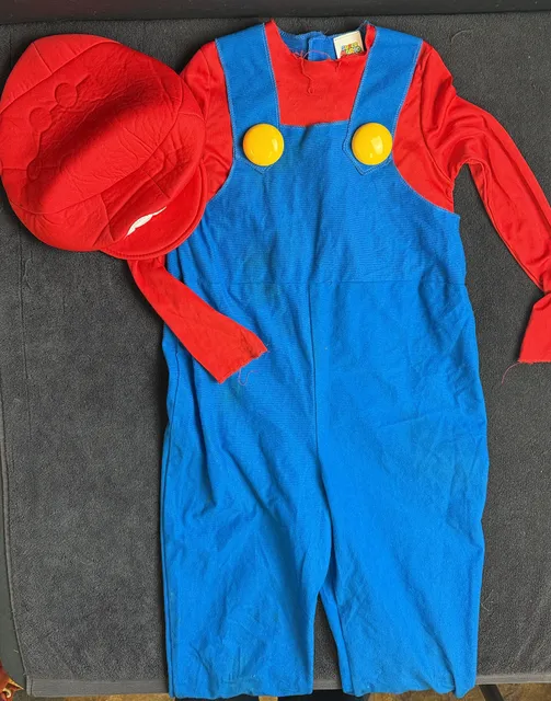 Nintendo Super Mario Costume Size M 7-8