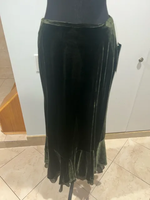 LAUREN Ralph Lauren Velvet Skirt Size 4 Green Long Mermaid