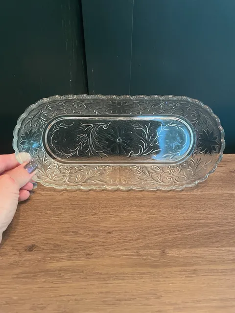 Vintage Indiana Glass Sandwich Clear Celery Dish 10 Inch Scalloped Floral