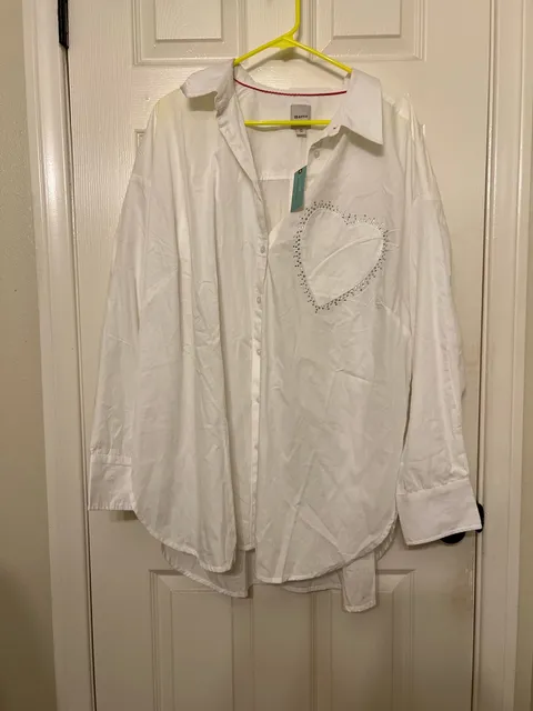 Maeve Button Down Shirt Size 2X Plus White Rhinestone Heart
