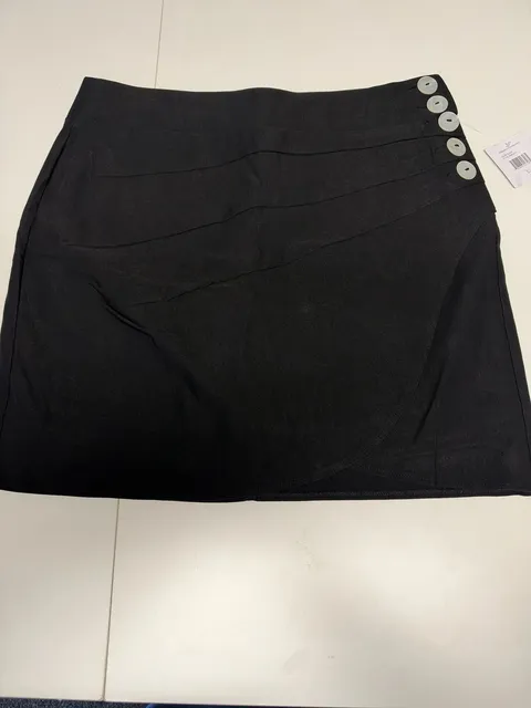 Ella Rafaella Skirt Size L Black Button Accent Wrap