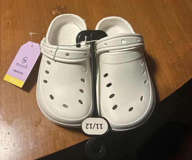 mysoft Girls Clog Size 11/12 White