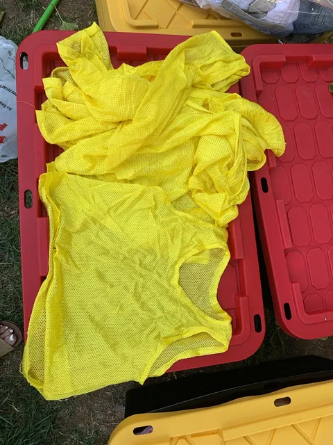9 set Generic Mesh Sports Scrimmage Vest Yellow Athletic Practice Pinnie